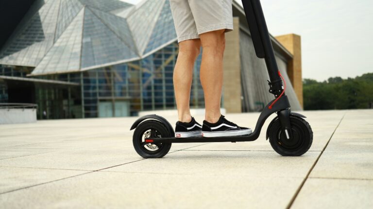 What to Do If You’re Injured in a Scooter or Divvy Accident in Chicago