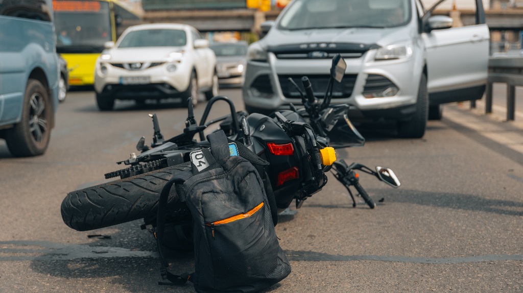 Why Hiring a Chicago Motorcycle Accident Attorney Immediately Matters